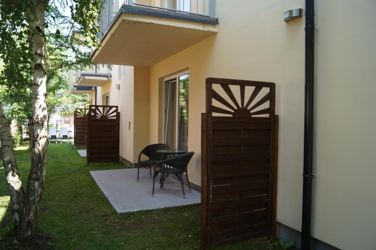 Bursztyn 2 Appartement Rewal Buitenkant foto
