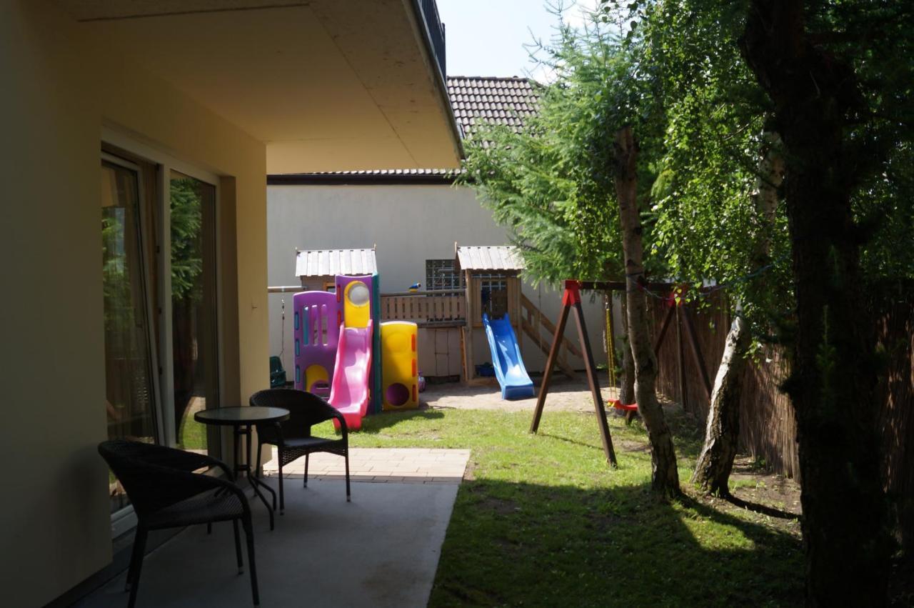 Bursztyn 2 Appartement Rewal Buitenkant foto