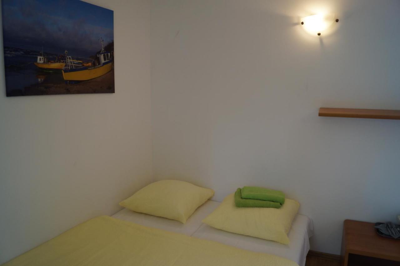 Bursztyn 2 Appartement Rewal Buitenkant foto