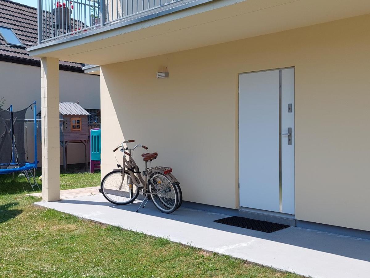 Bursztyn 2 Appartement Rewal Buitenkant foto
